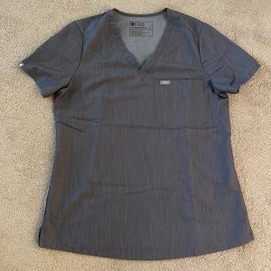 Catarina one pocket scrub top